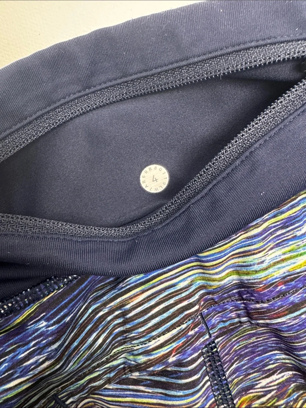 NWOT Lululemon Speed Up Lined Shorts Size 4 Interconnect Blue Multi / True Navy